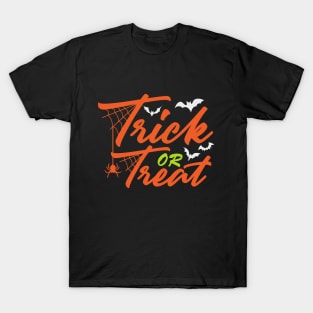 Halloween Trick or Treat Gifts T-Shirt